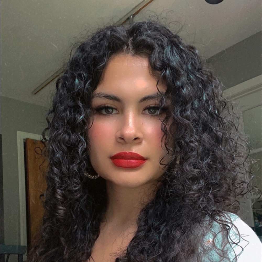 Meet your Posher, Maricielo